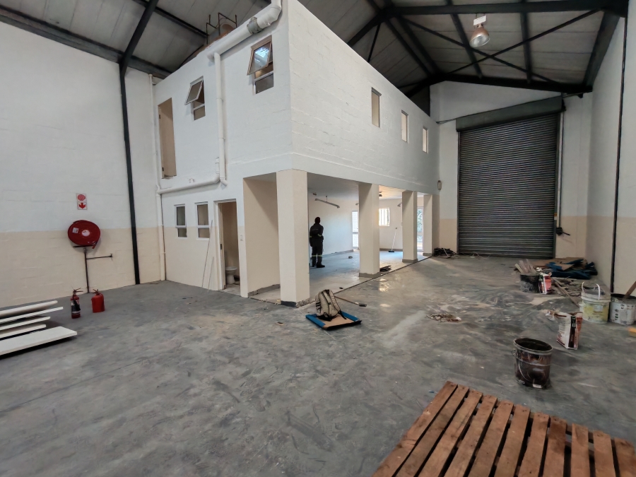To Let Commercial Property for Rent in Asla Park Western Cape